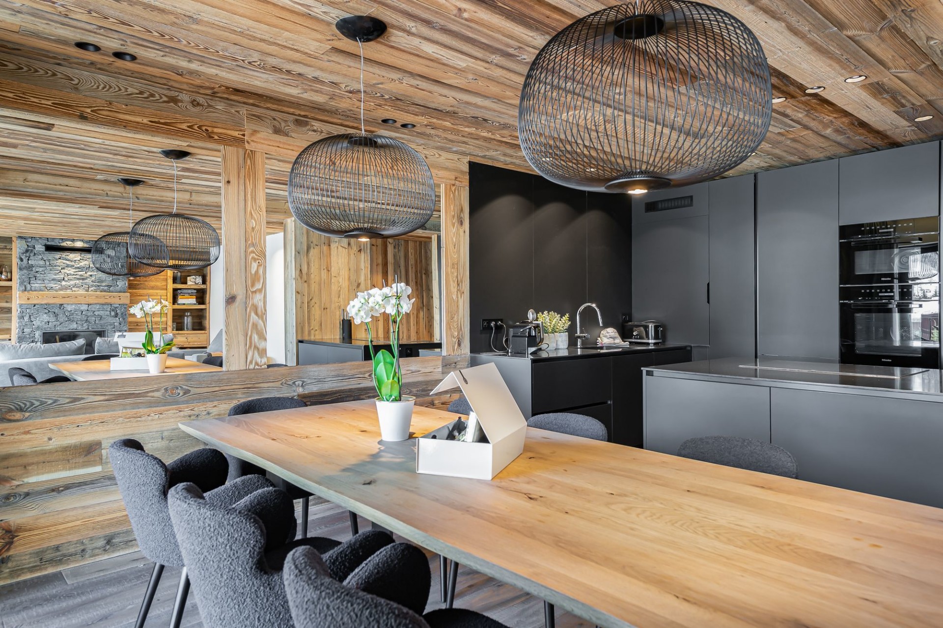 Val D’Isère Luxury Rental Chalet Amazonite Dining Room 3