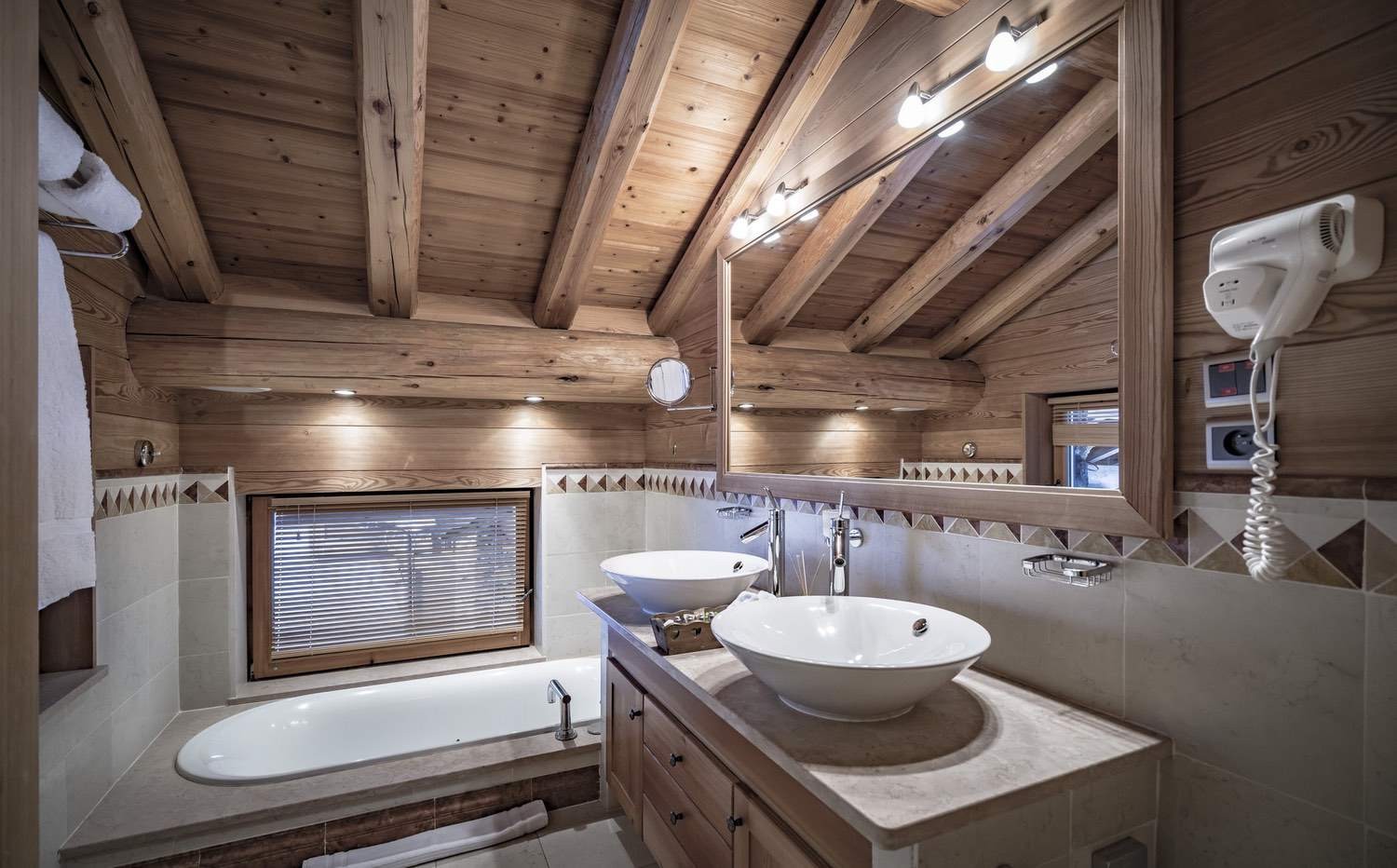 val-d-isere-location-chalet-luxe-grenat-almandin