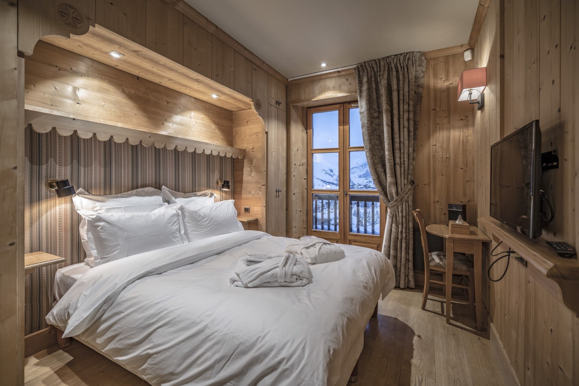 Val d'Isère Location Chalet Luxe Grenat De Boheme Chambre3