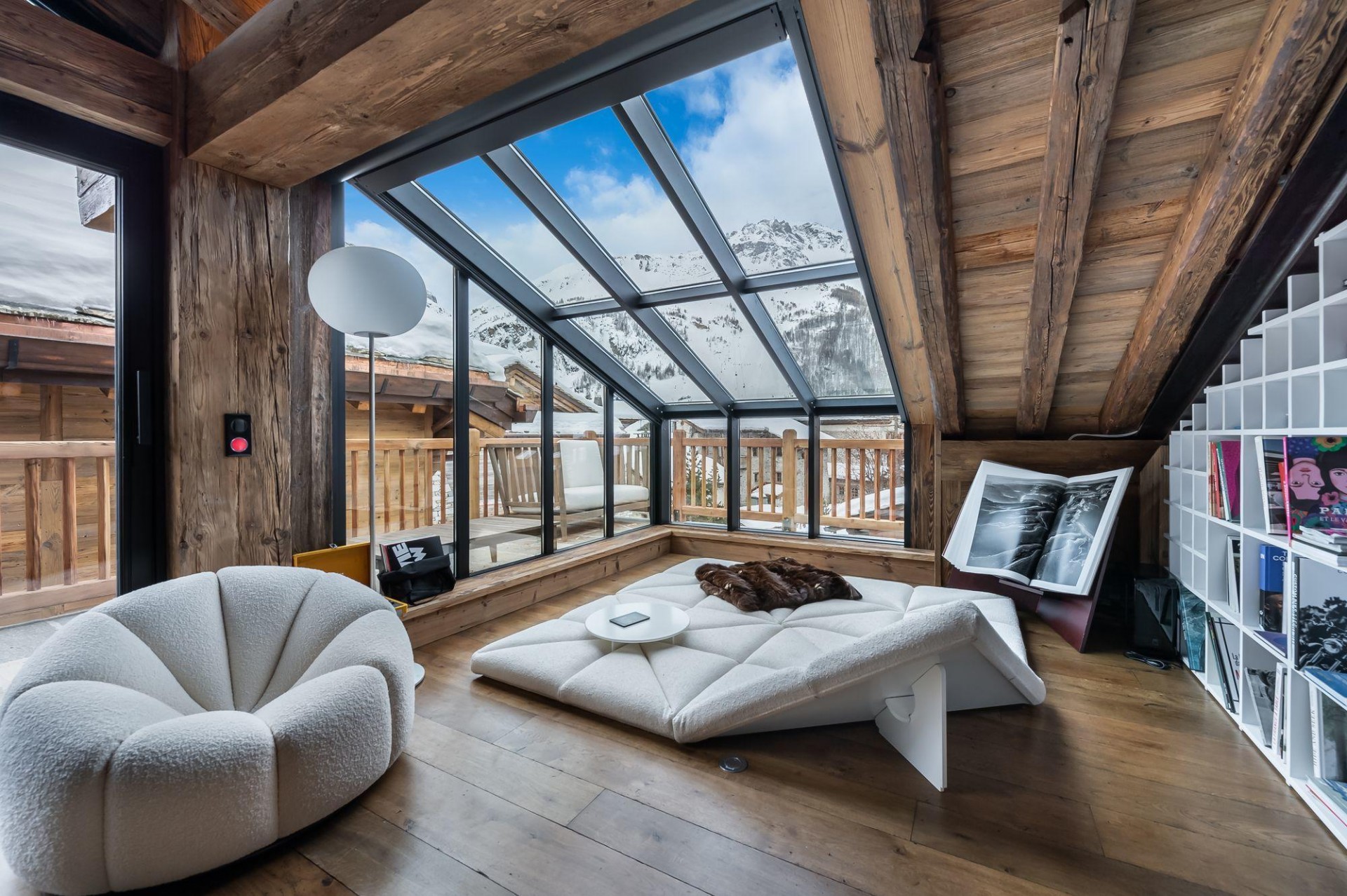 Val D’Isère Location Chalet Luxe Tapizaso Coin Lecture