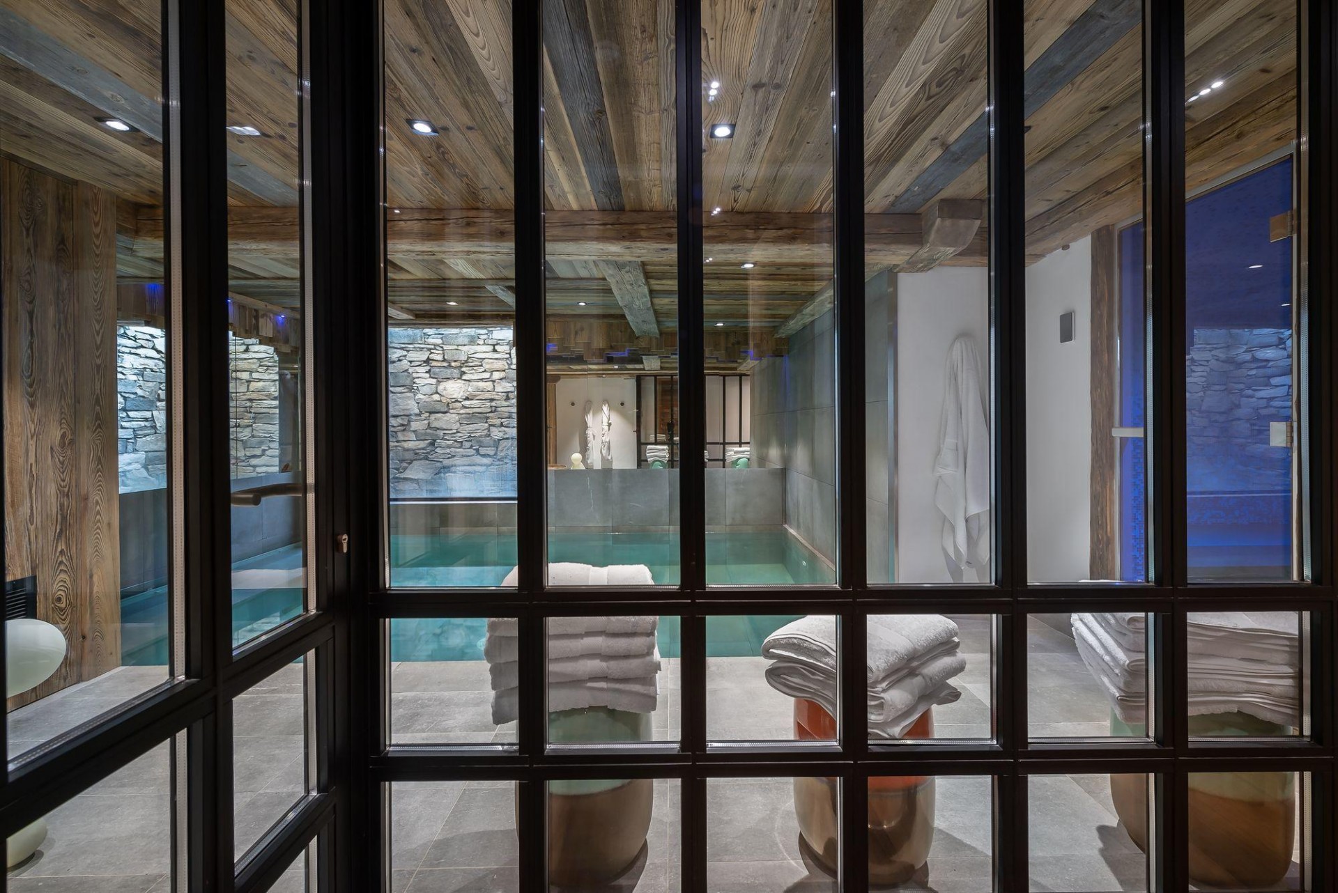 Val D’Isère Location Chalet Luxe Tapizaso Piscine