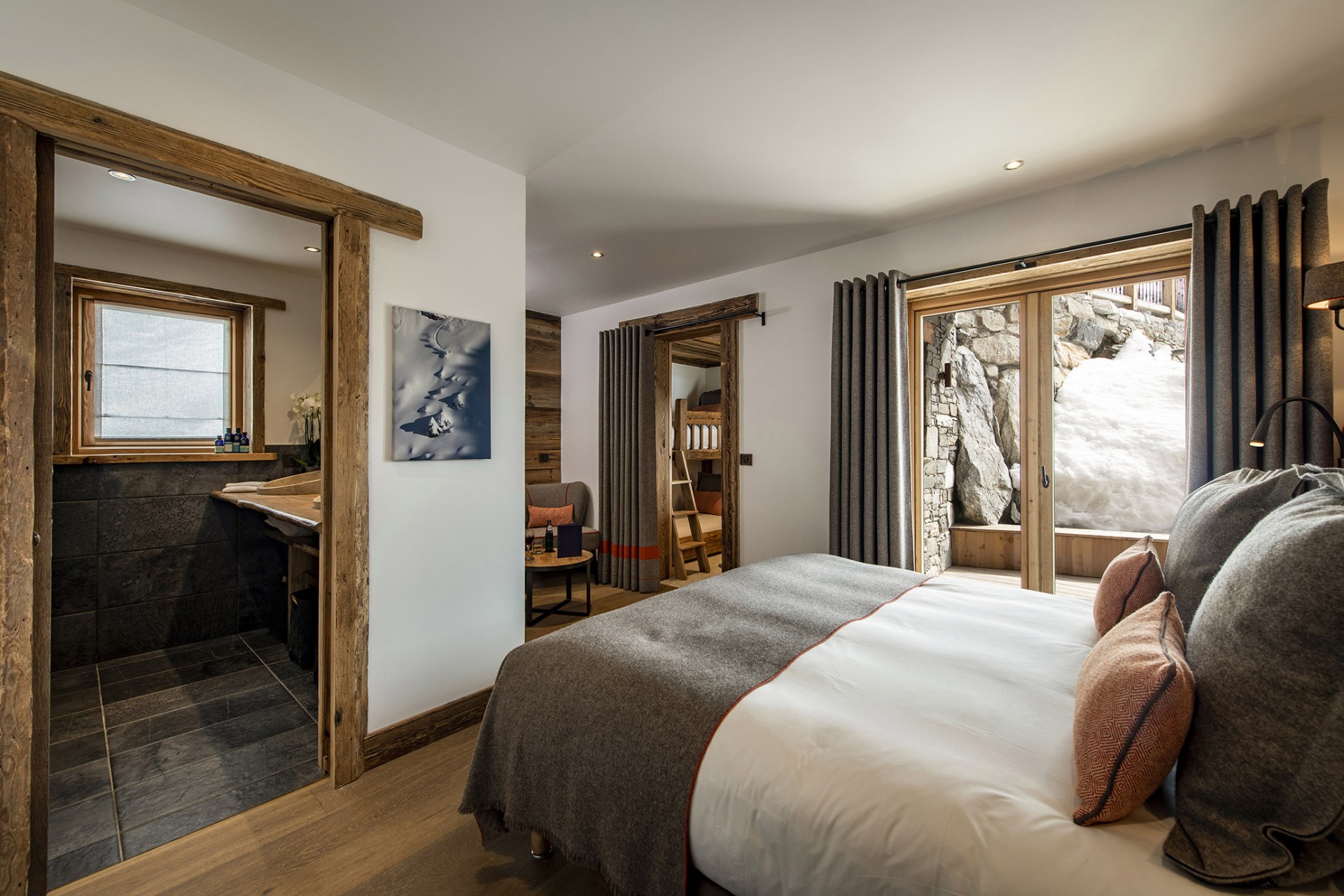 Val D’Isère Luxury Rental Chalet Umbate Bedroom 8