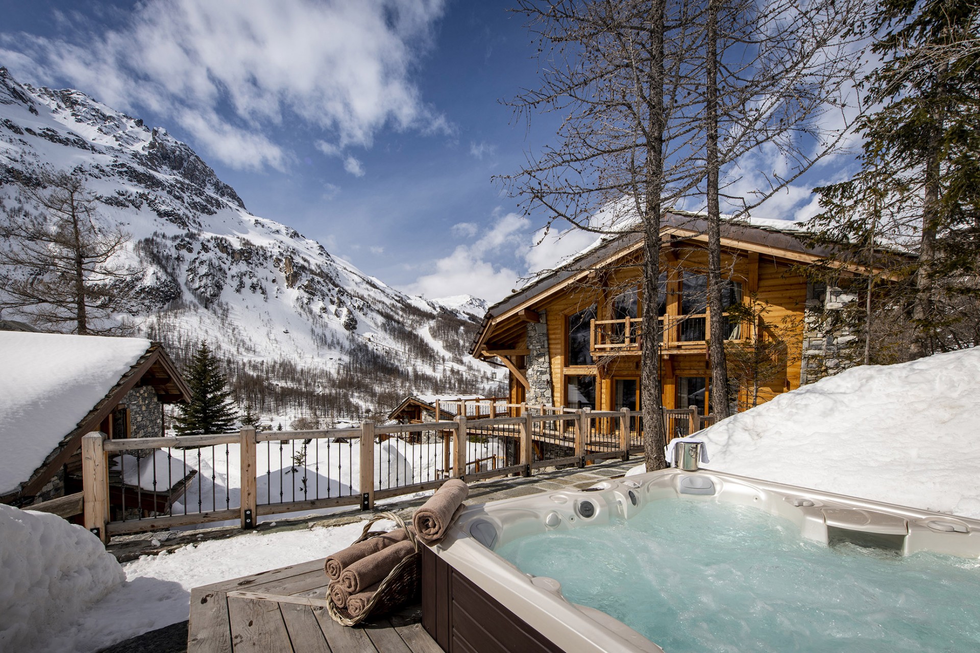 Val D’Isère Location Chalet Luxe Umbate Jacuzzi