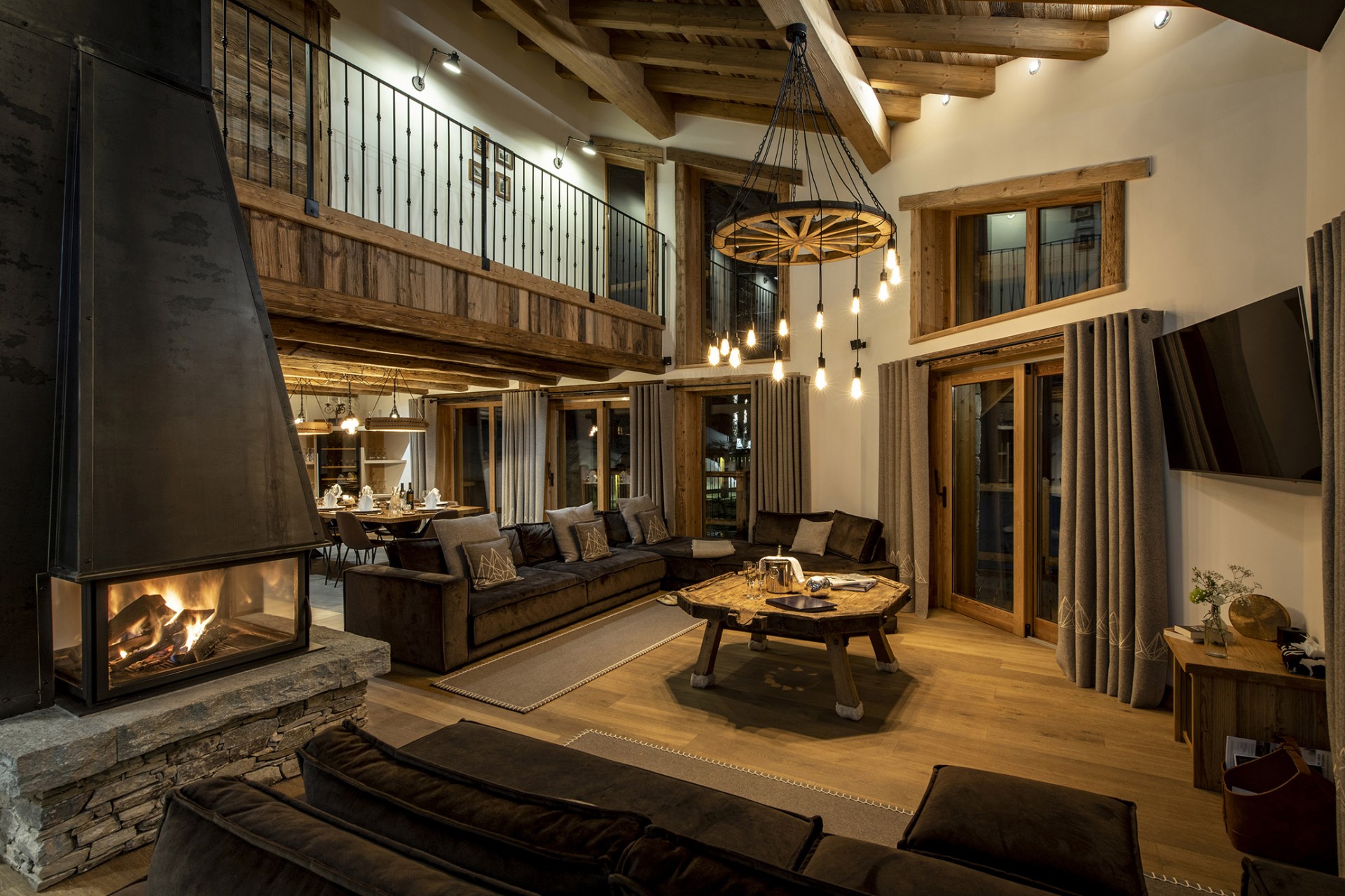 Val D’Isère Luxury Rental Chalet Umbate Living Room 3
