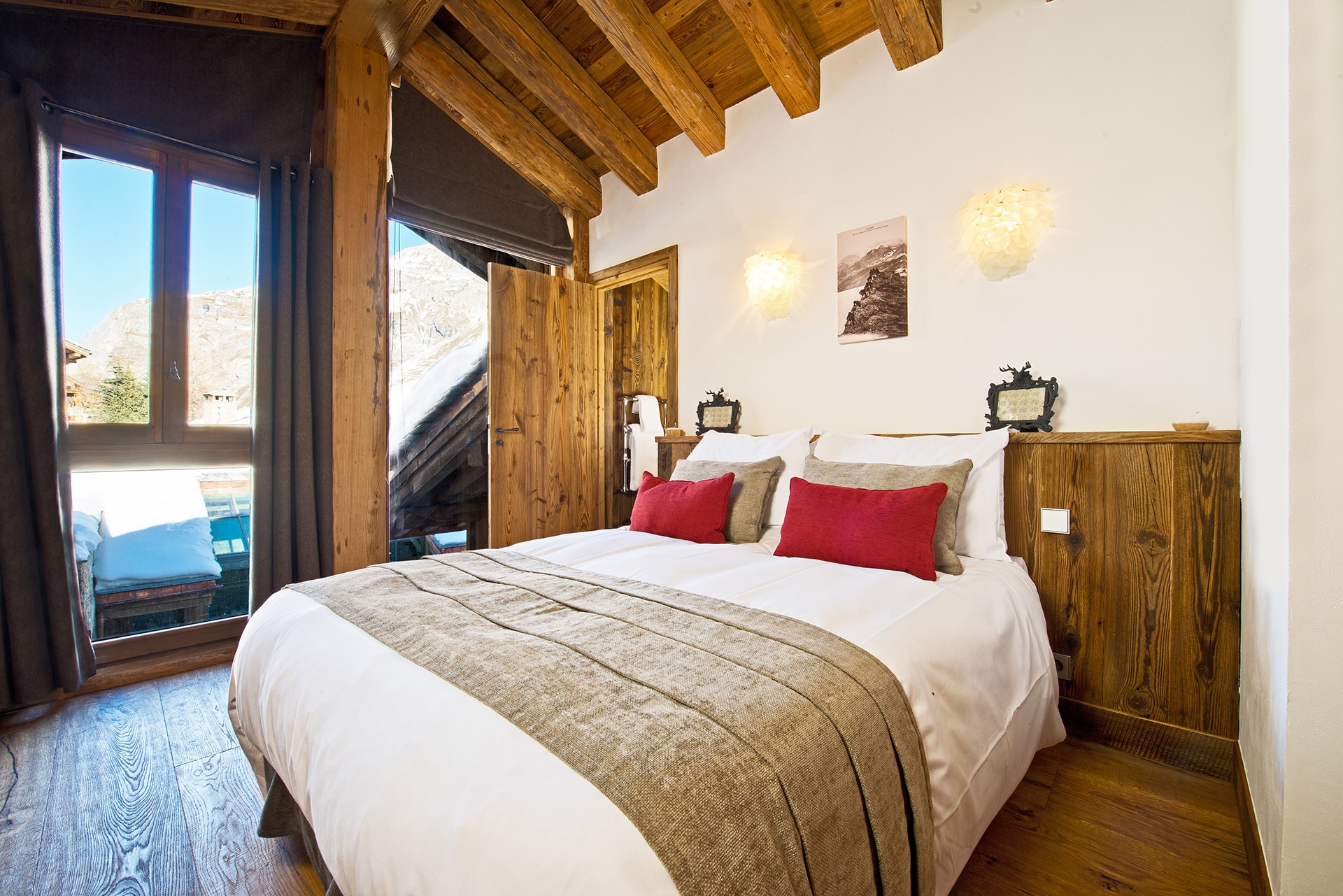 Val D’Isère Luxury Rental Chalet Umbite Bedroom 6