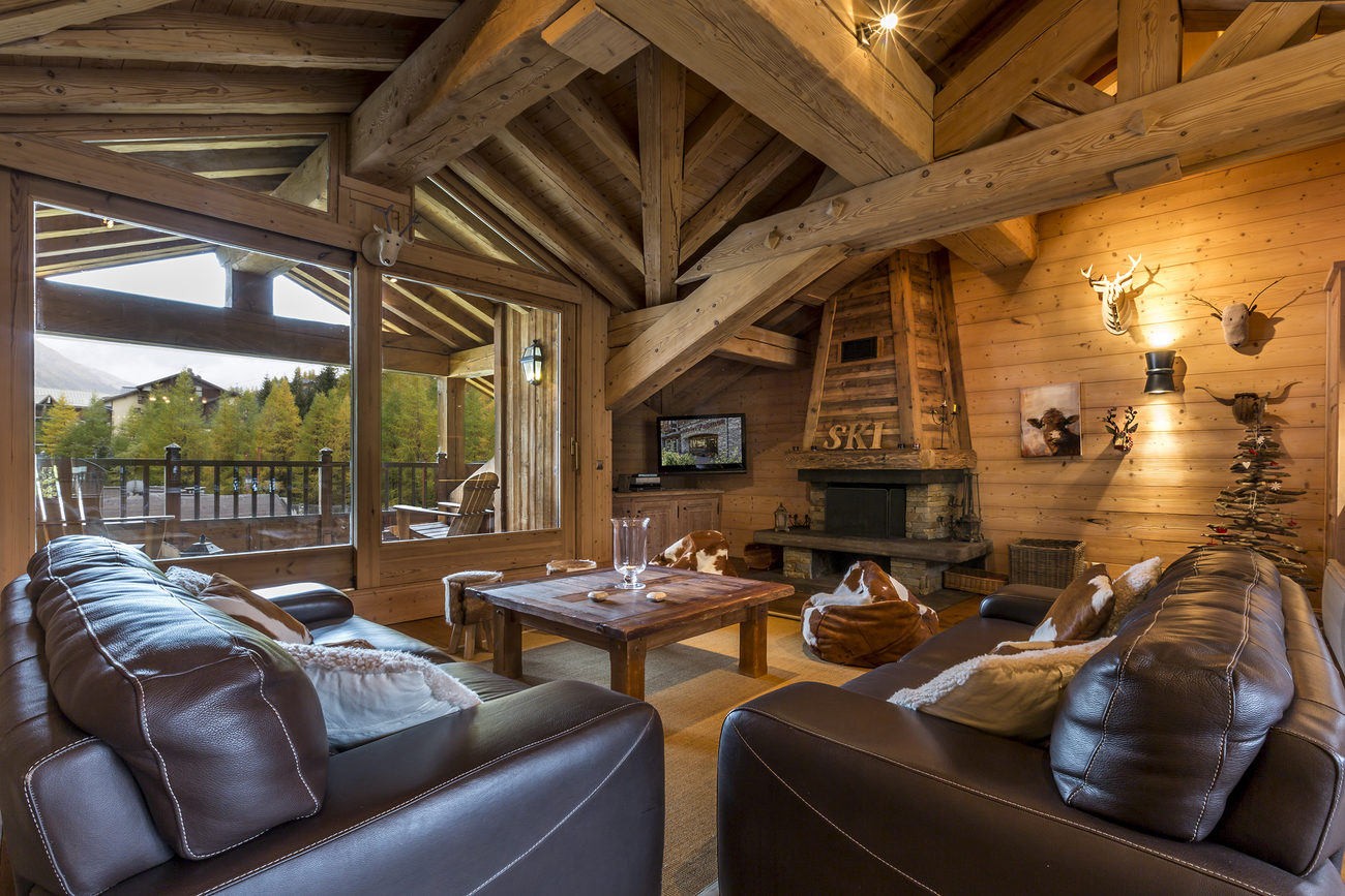 Val d’Isère Luxury Rental Chalet Vabanite Living Area 2