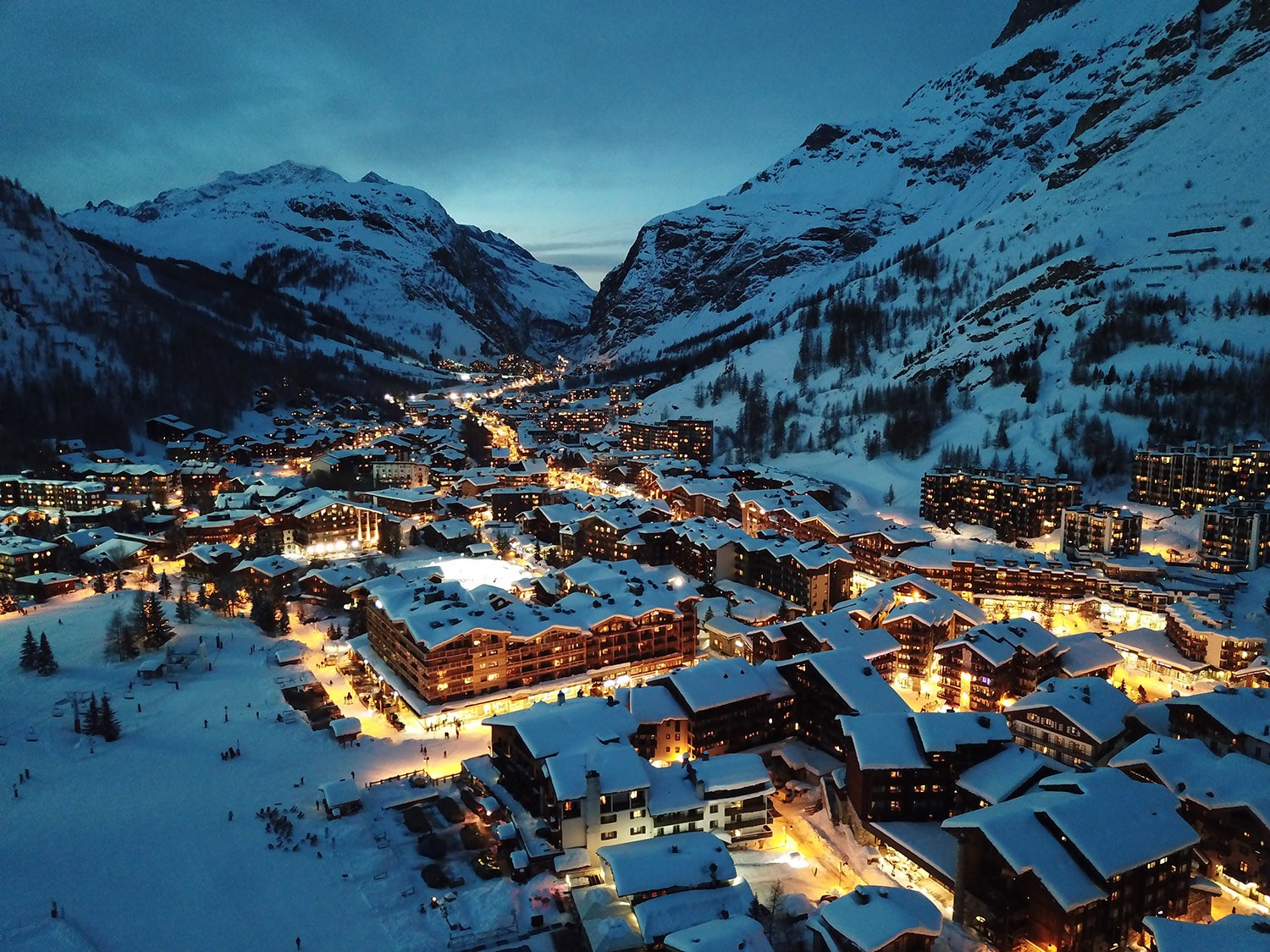 Val D'Isère Location Chalet Luxe Valcom Ville