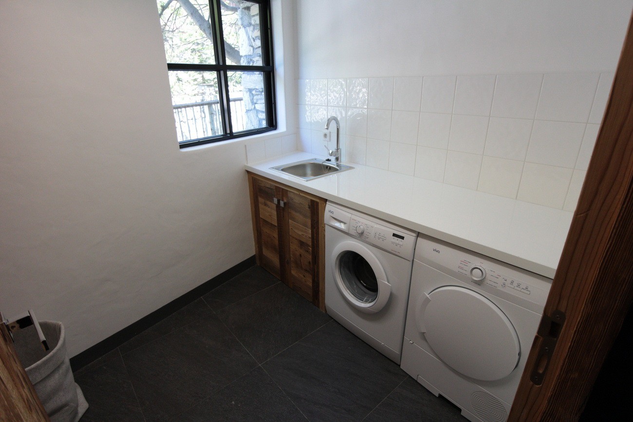 Val d’Isère Luxury Rental Chalet Vasel Laundry Room