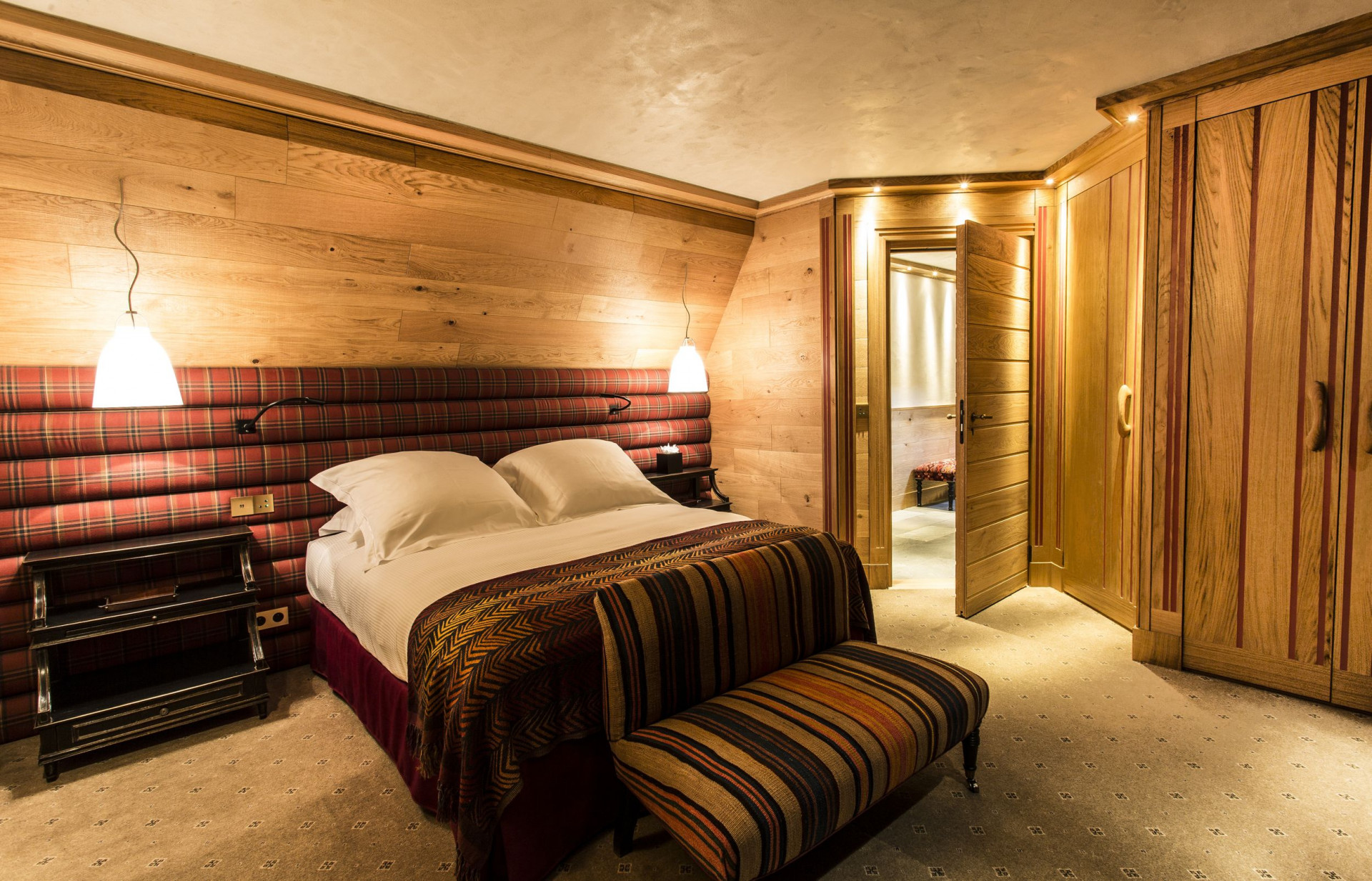 val-d-isere-location-chalet-luxe-venturine