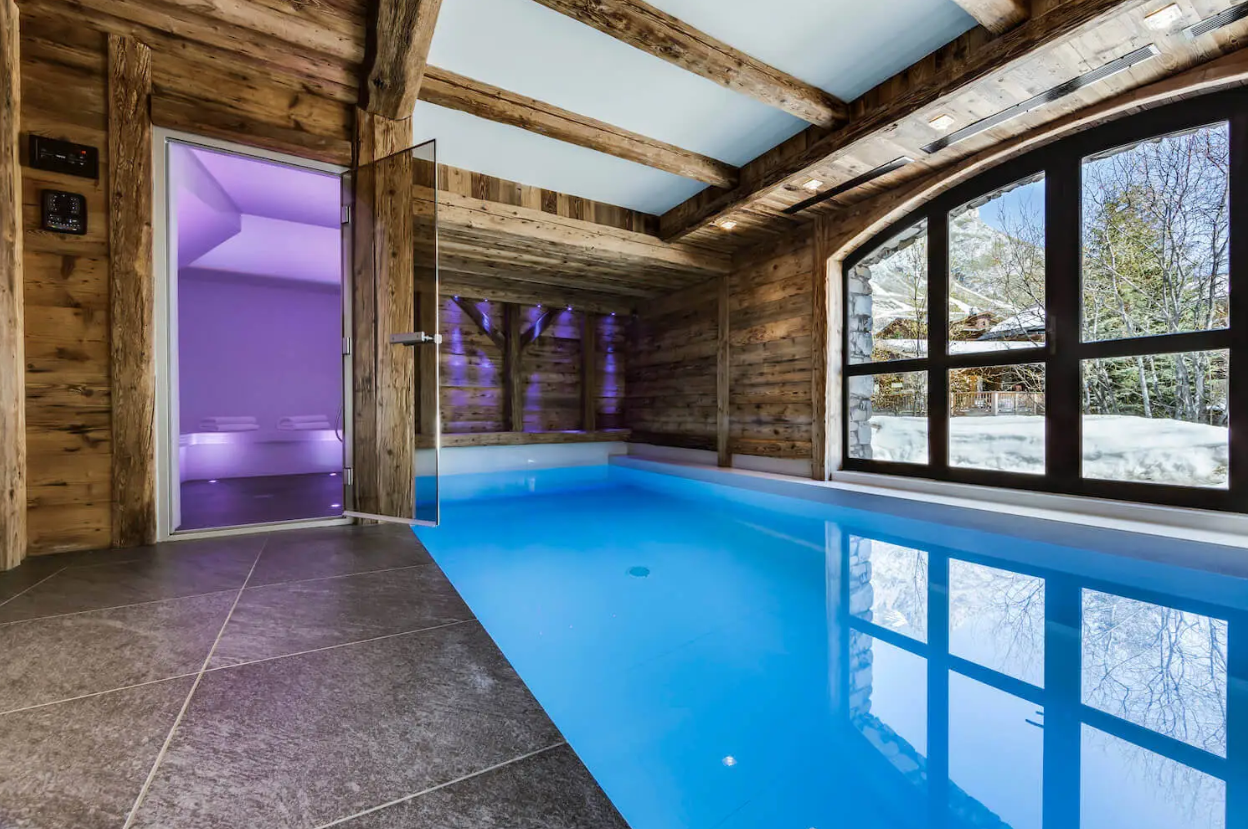 Val D'Isère Location Chalet Luxe Volgo Piscine Intérieure