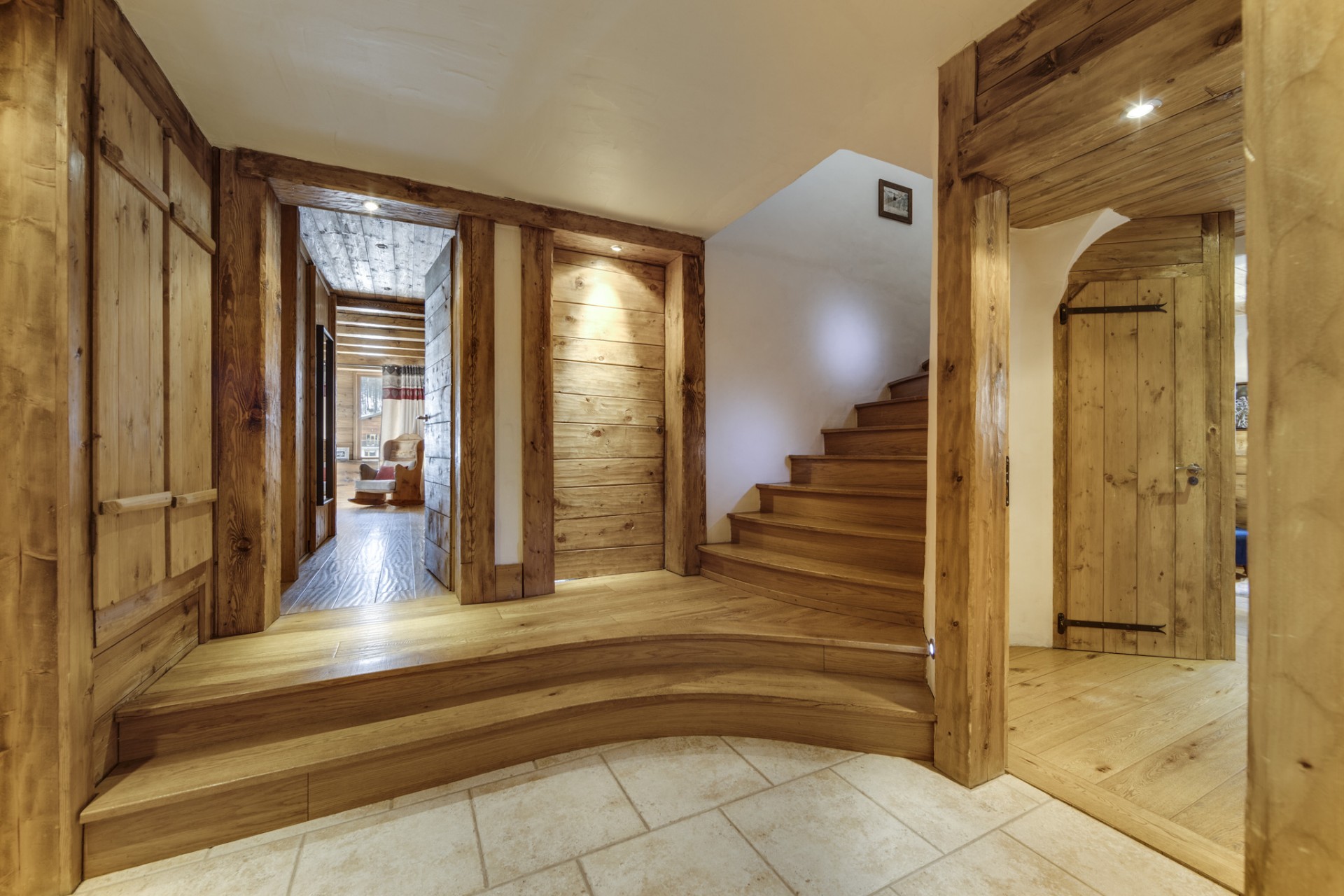 Val D’Isère Location Chalet Luxe Vonsanite Couloir