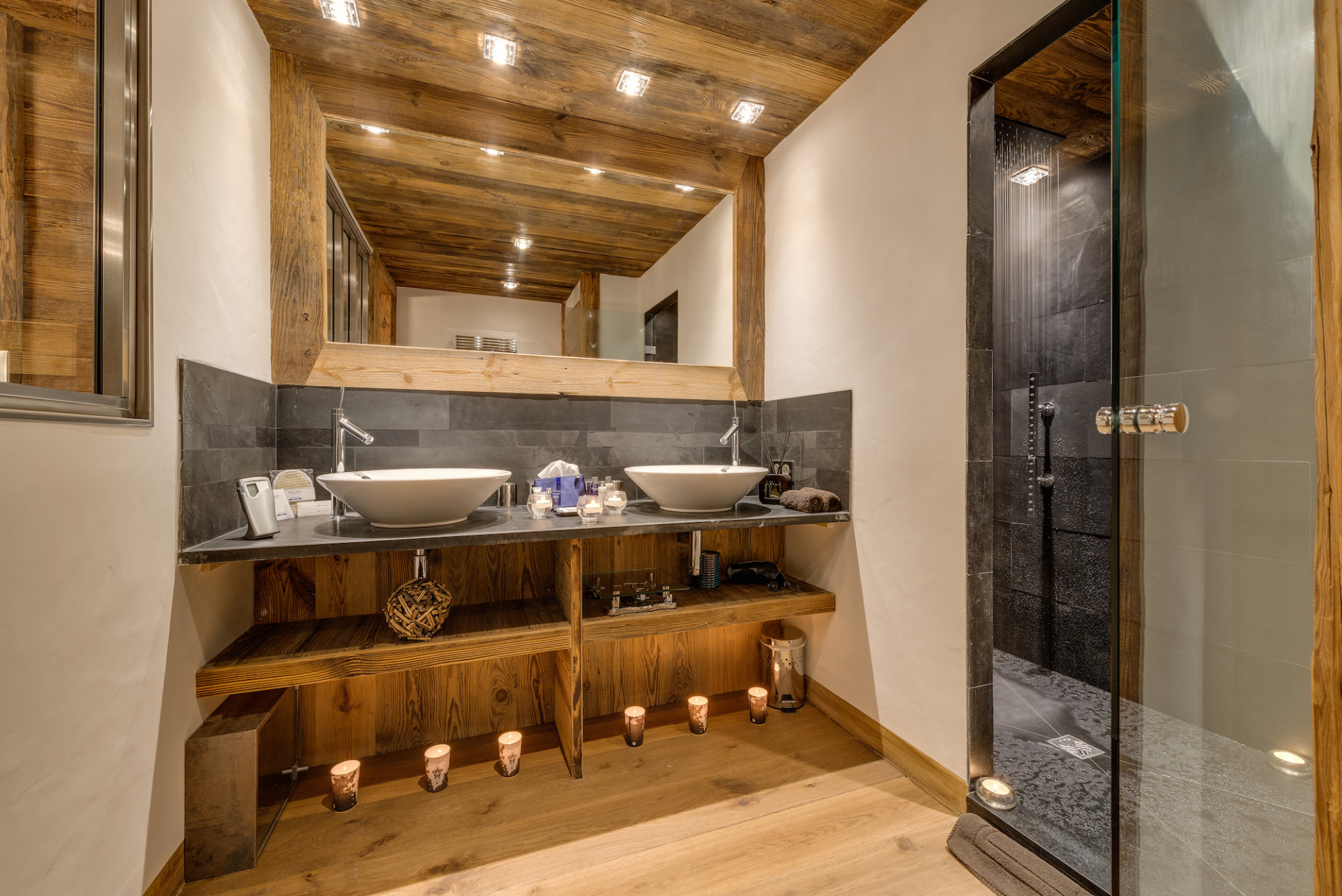 Val D'Isère Location Chalet Luxe Vulpinite Salle De Bain 2