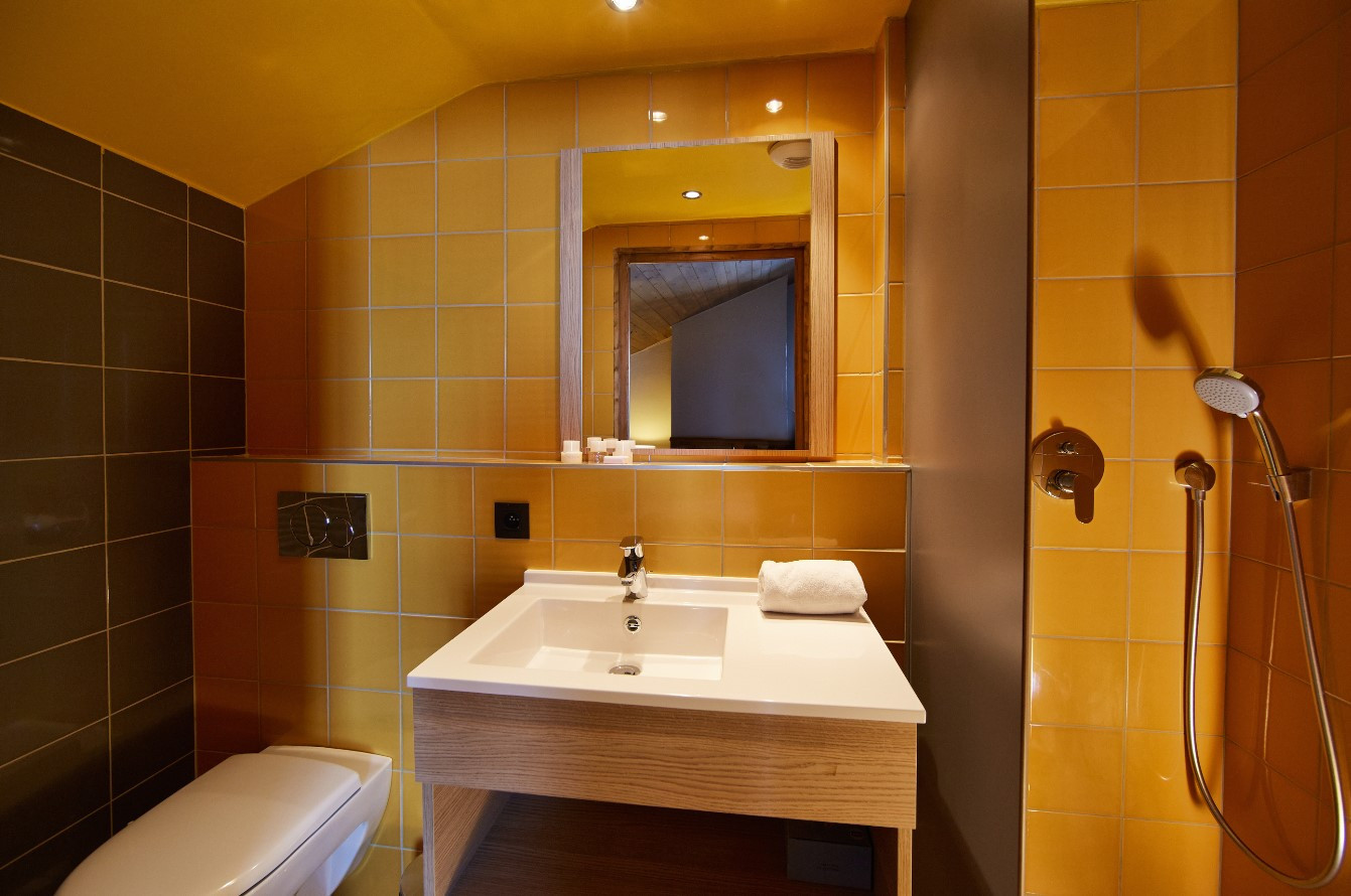 Val Thorens Location Appartement Dans Résidence Luxe Otteline Salle De Douche 1