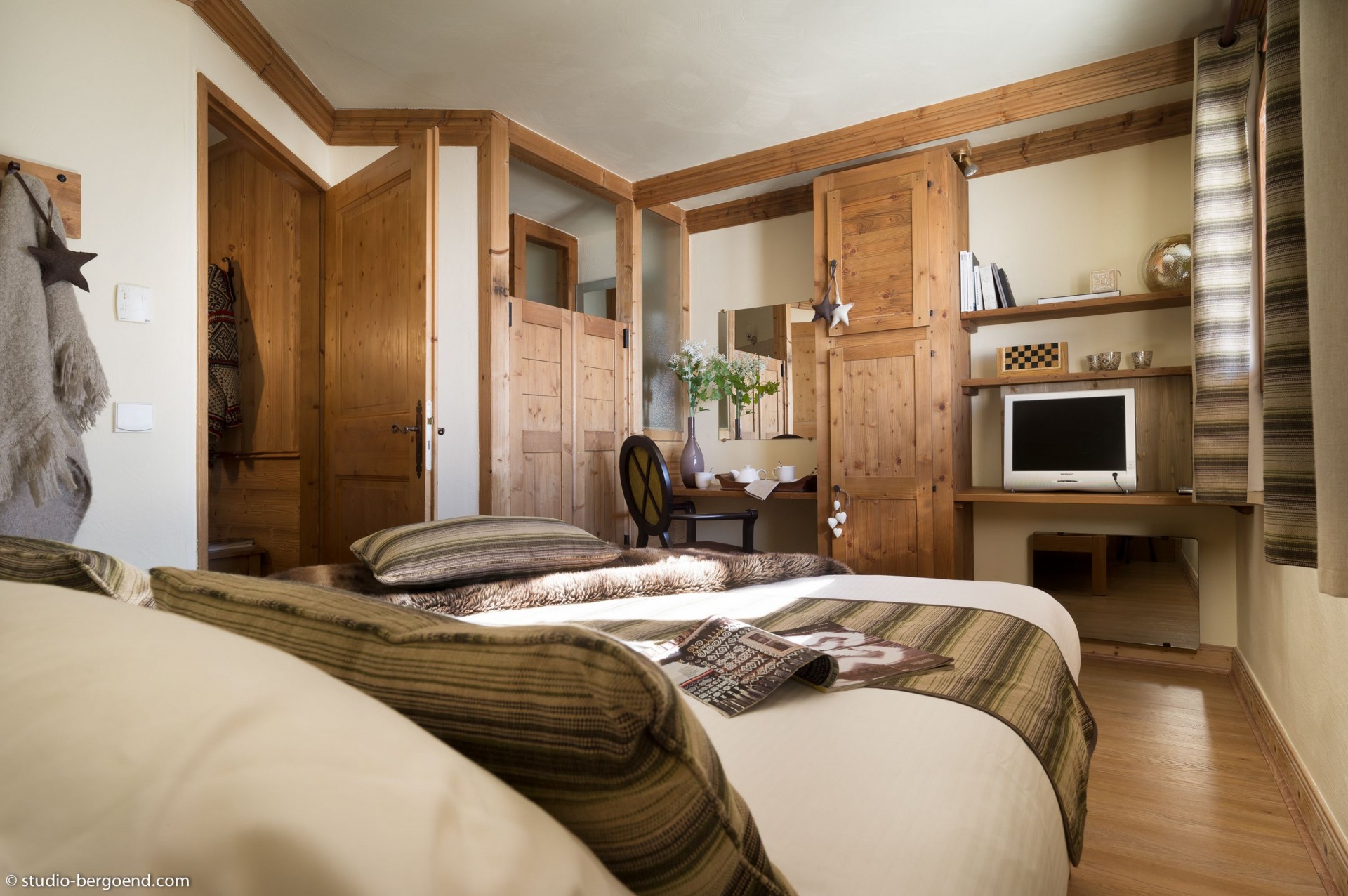 Val Thorens Rental Appartment Luxury Volcanite Bedroom