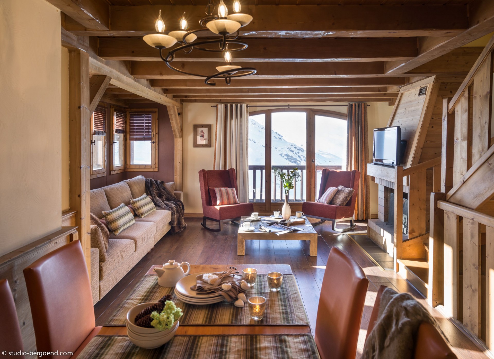 Val Thorens Rental Appartment Luxury Volcinite Living Room 1