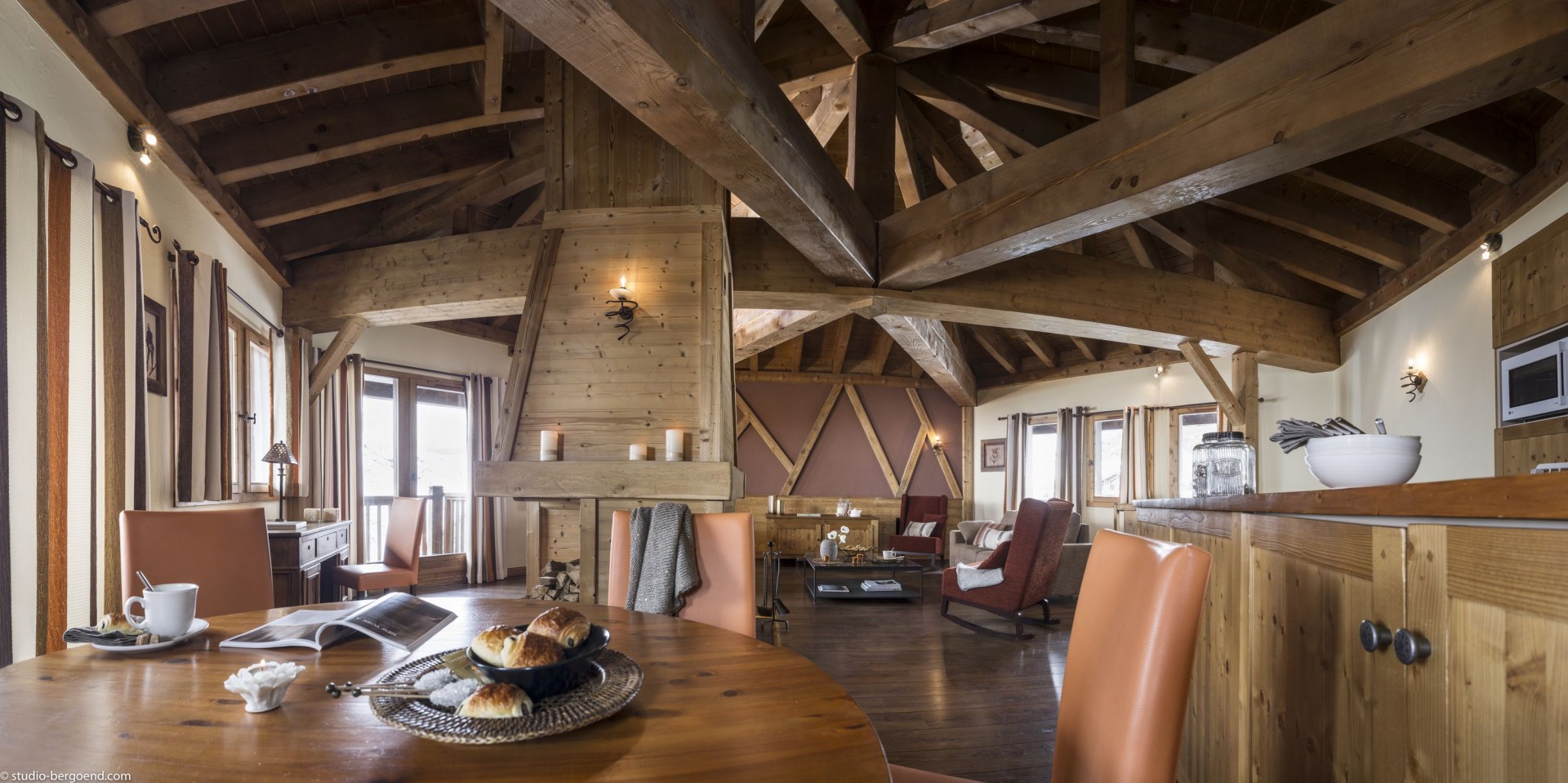 Val Thorens Rental Appartment  Luxury Voltaite Living Room 1