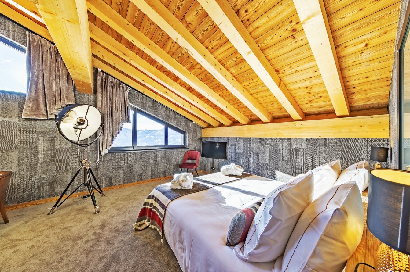 Val Thorens Luxury Rental Chalet Olidan Bedroom 2