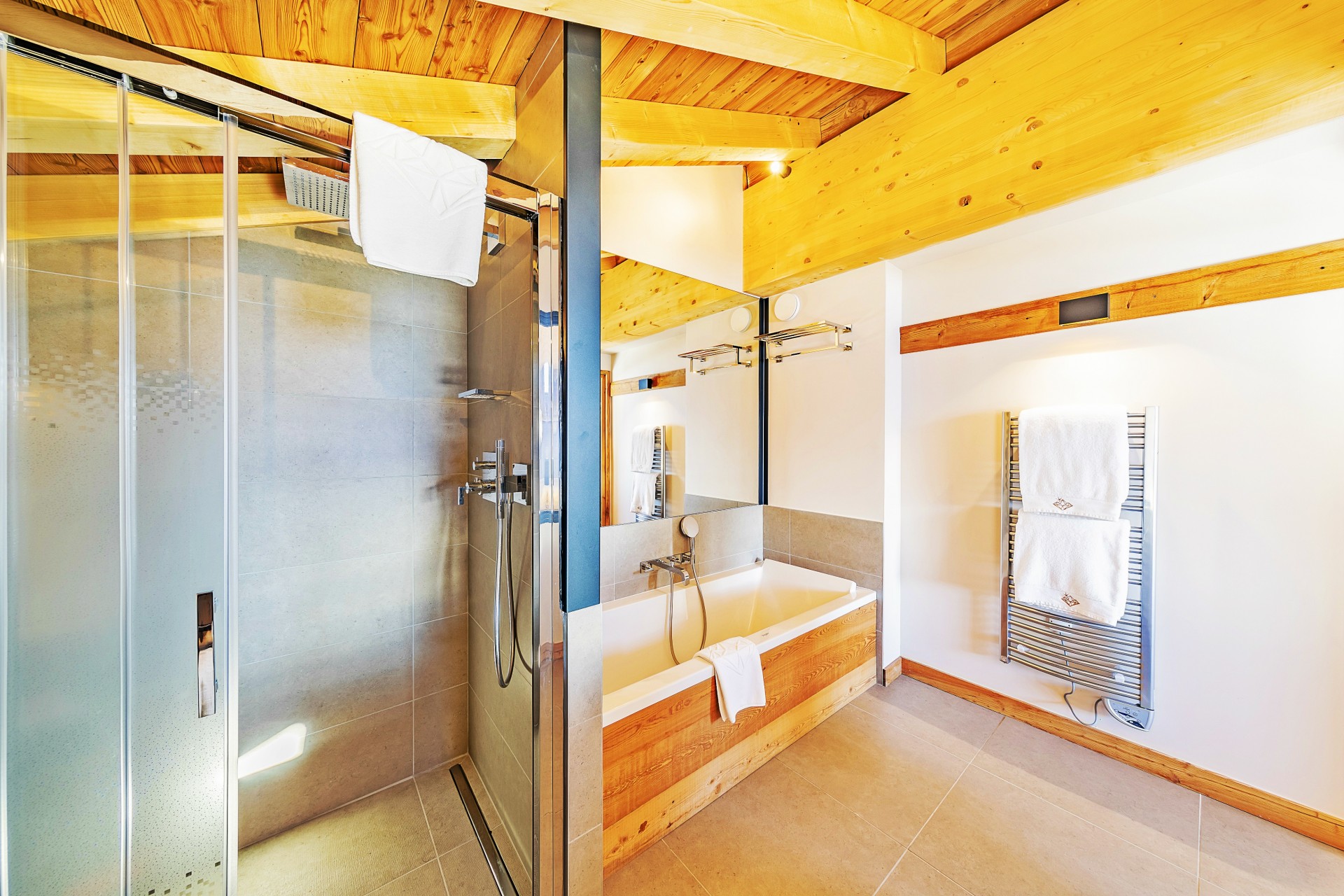 Val Thorens Luxury Rental Chalet Olidan Bathroom