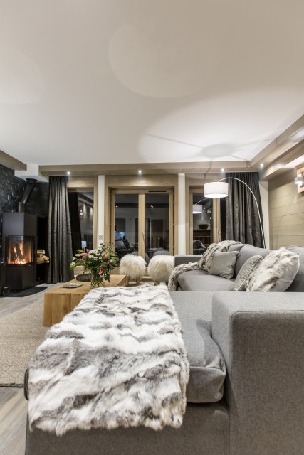 Courchevel 1650 Luxury Rental Appartment Altara Living Room