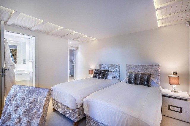 Courchevel 1650 Luxury Rental Chalet Novakelite Bedroom