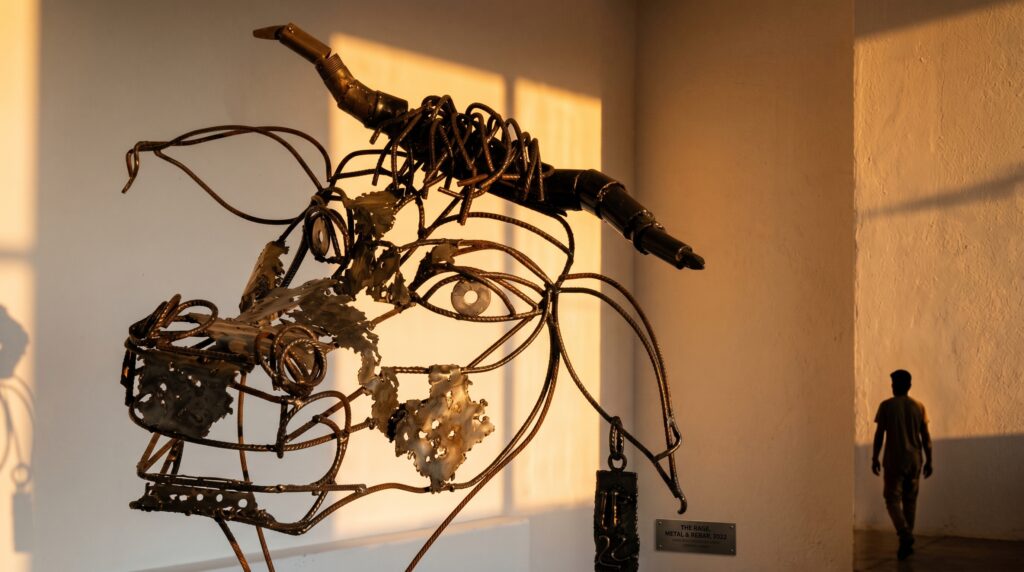Art Vache au Grand-Bornand : parcours d&rsquo;été en plein air avec sculptures peintes