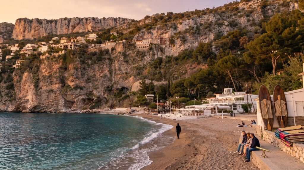 Plage de la Mala : la crique de Cap-d&rsquo;Ail qui se mérite à pied