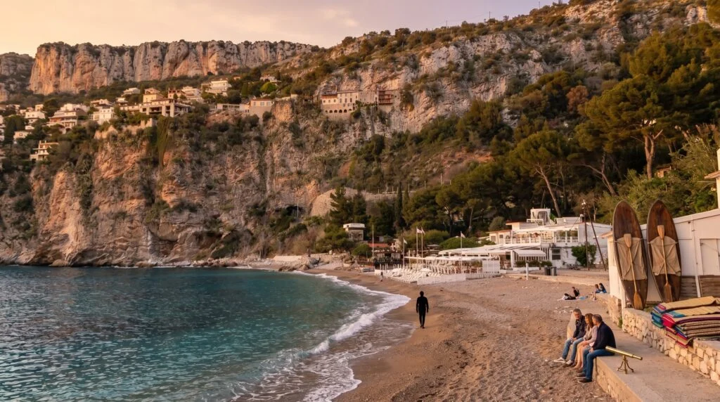 Plage de la Mala : la crique de Cap-d&rsquo;Ail qui se mérite à pied